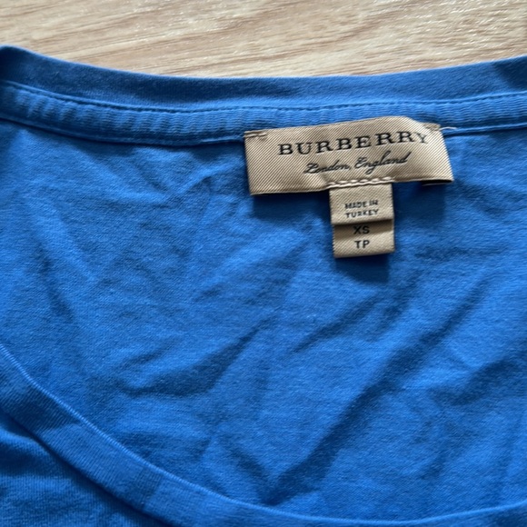 Burberry shirt - Picture 2 of 3